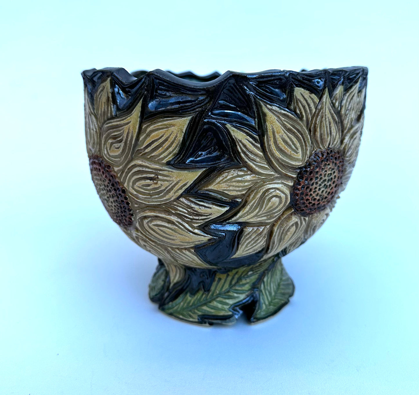 Medium bowl with Sunflowers