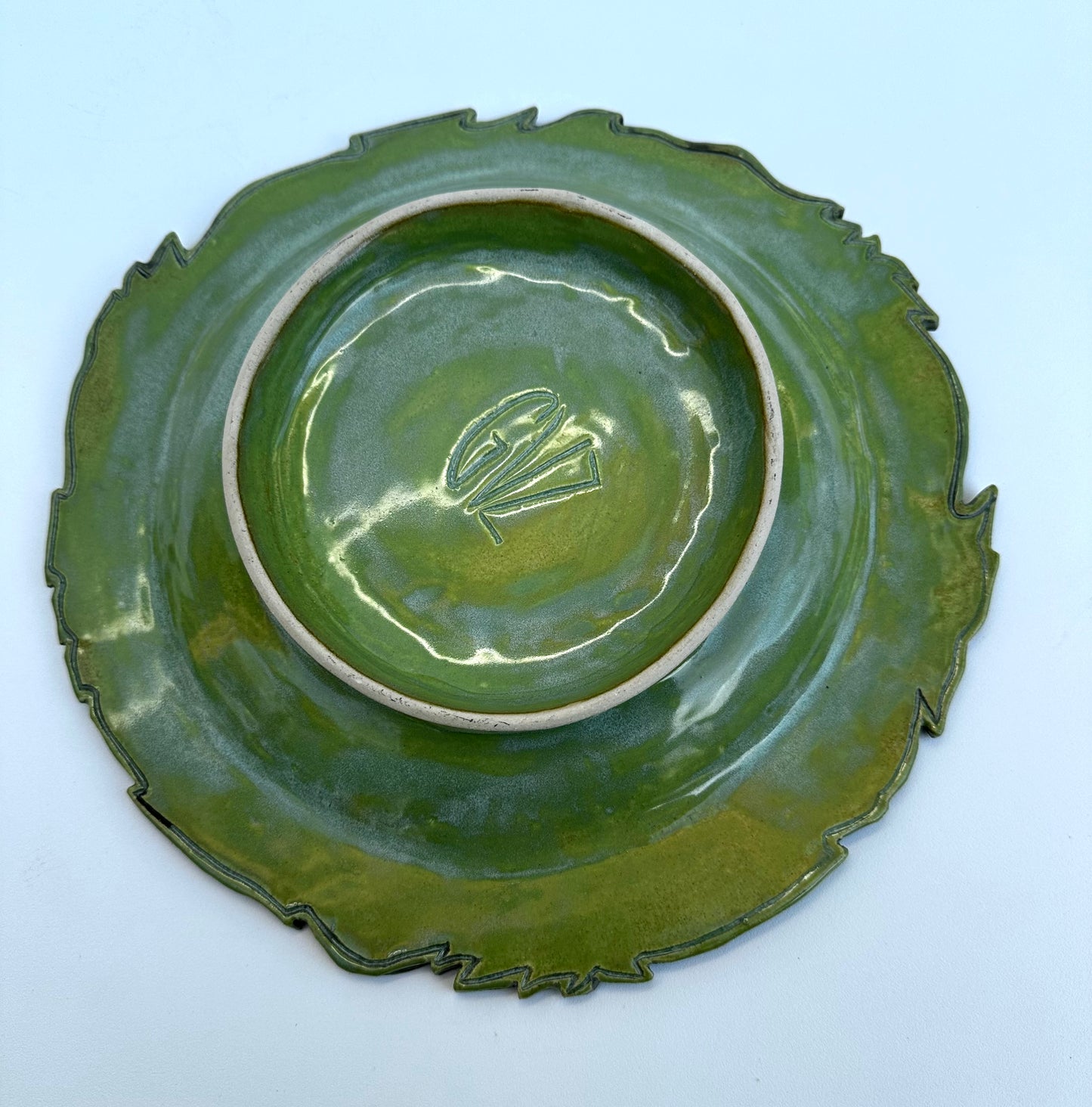 Sunflower plate