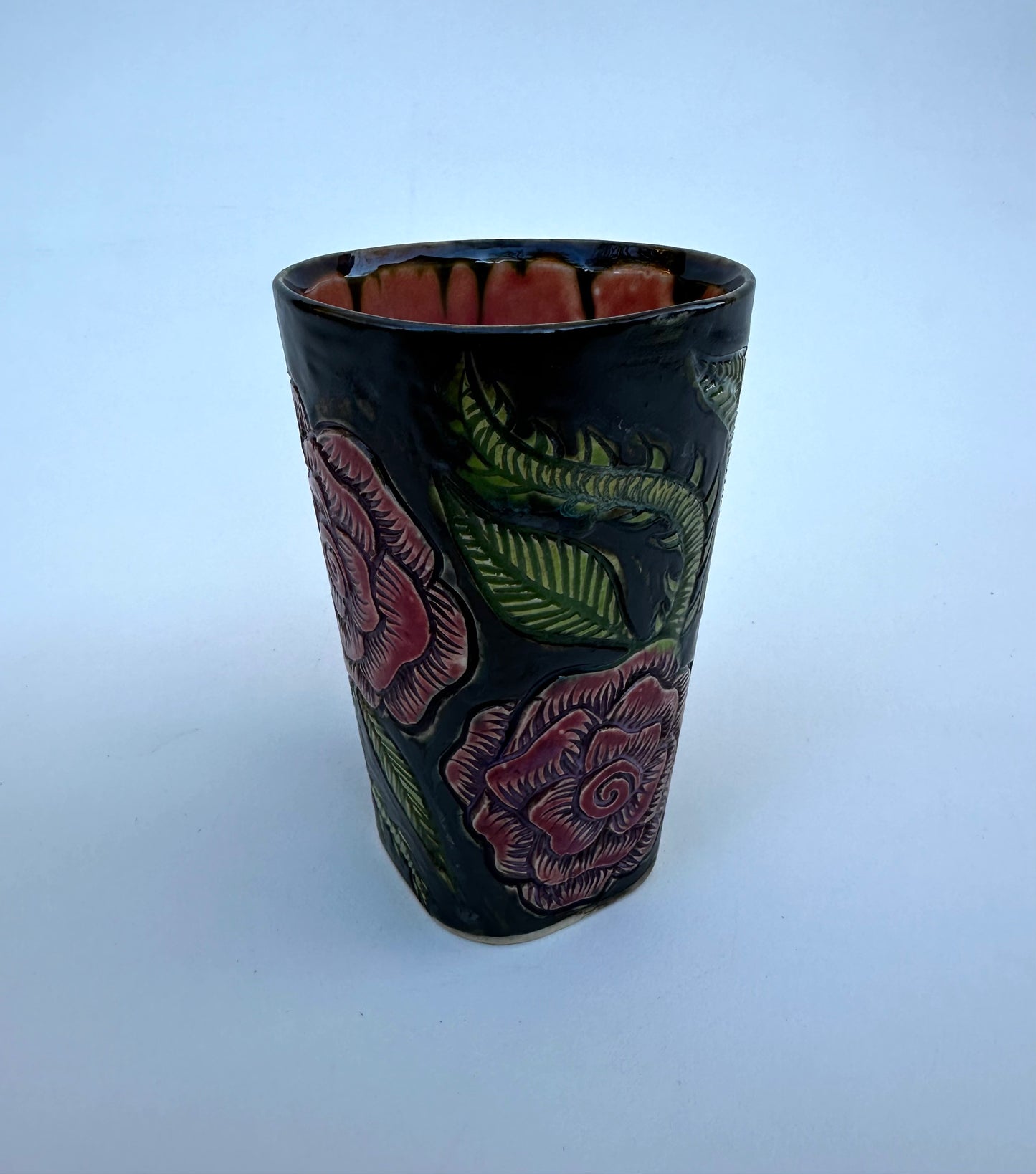 Large black mug with Roses