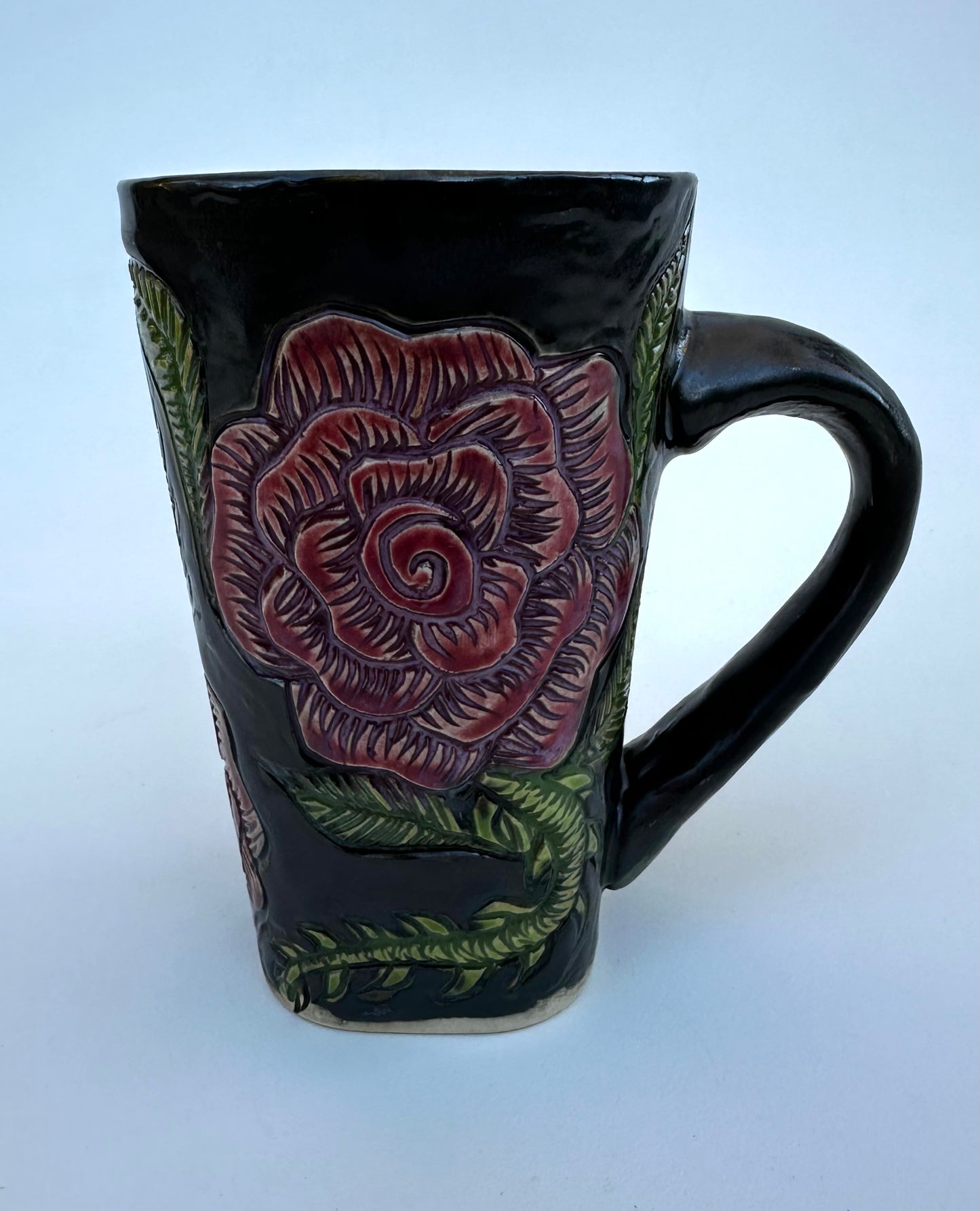 Large black mug with Roses