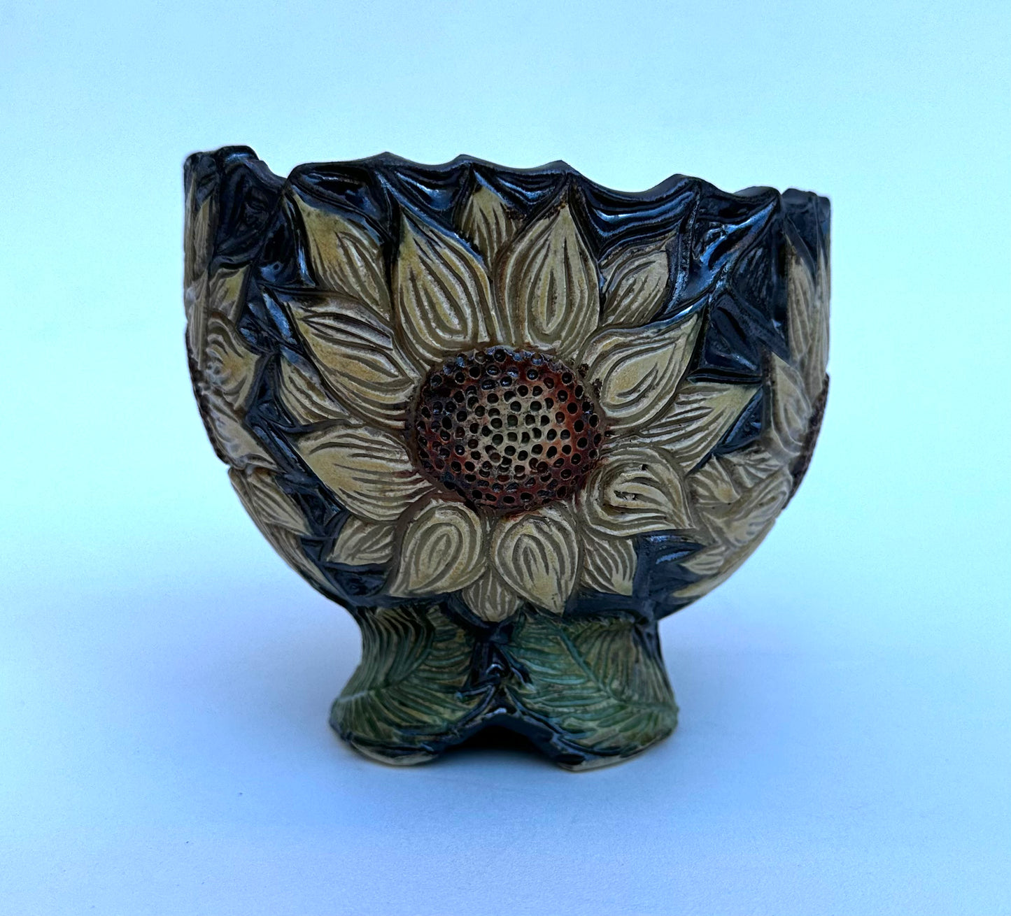 Medium bowl with Sunflowers