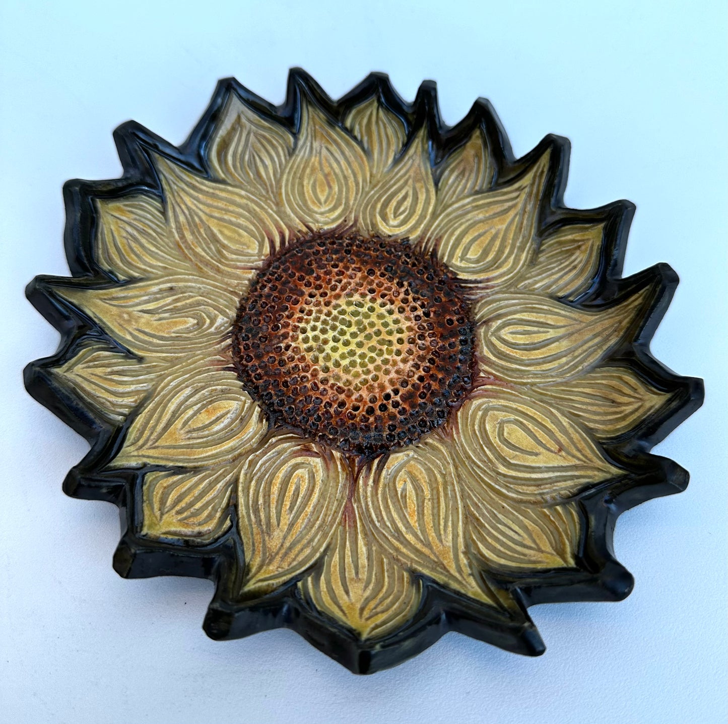 Small sunflower dish