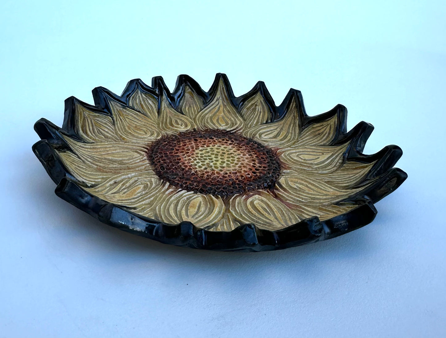 Small sunflower dish