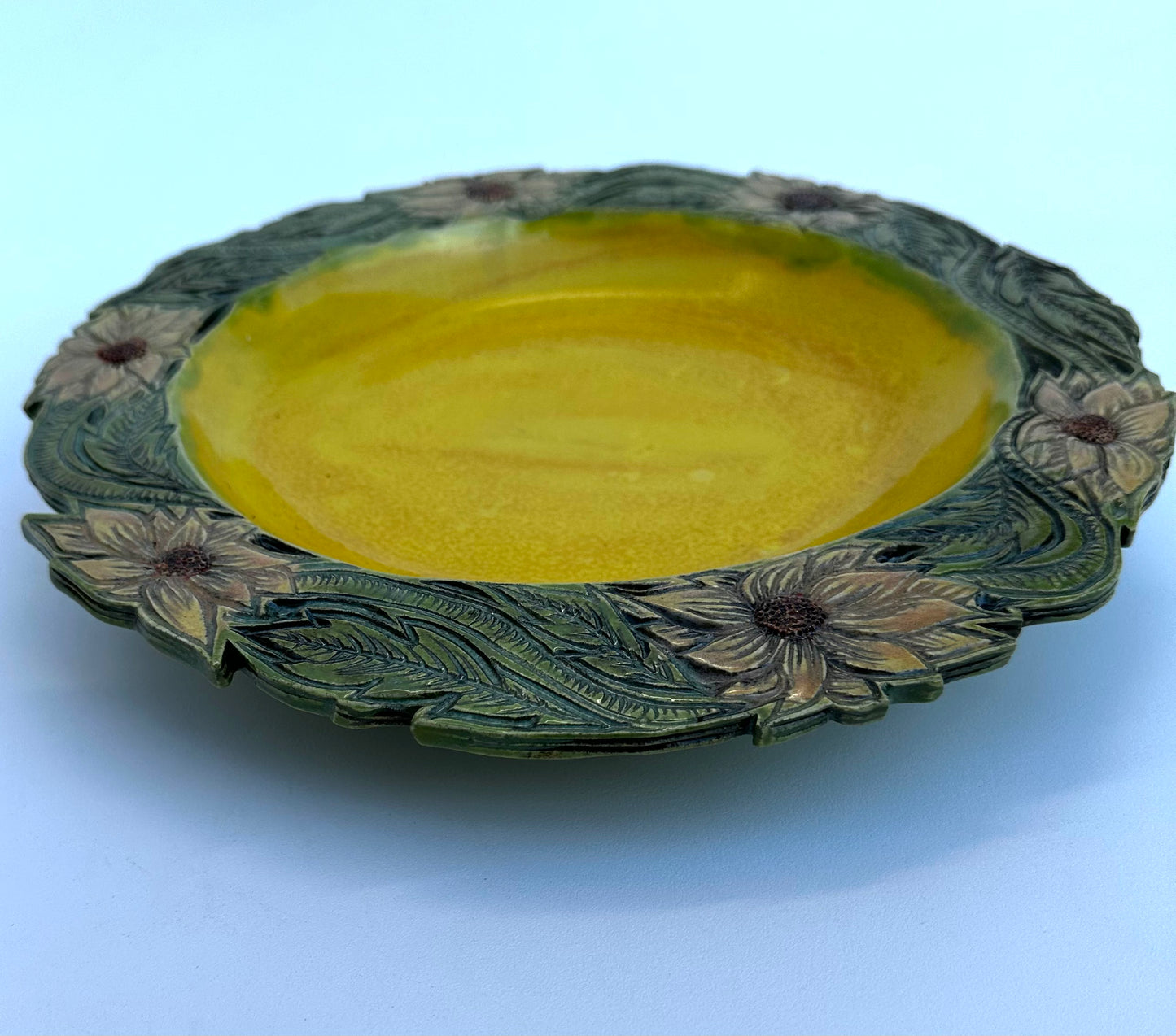 Sunflower plate