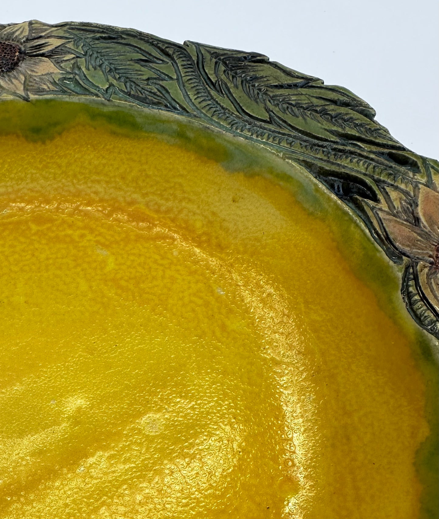 Sunflower plate